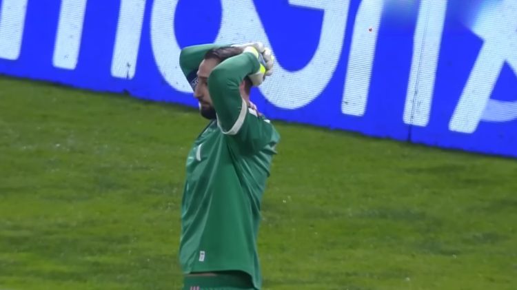 Gianluigi Donnarumma lamenta após derrota da Itália nos pênaltis e eliminação das Eliminatórias da Copa